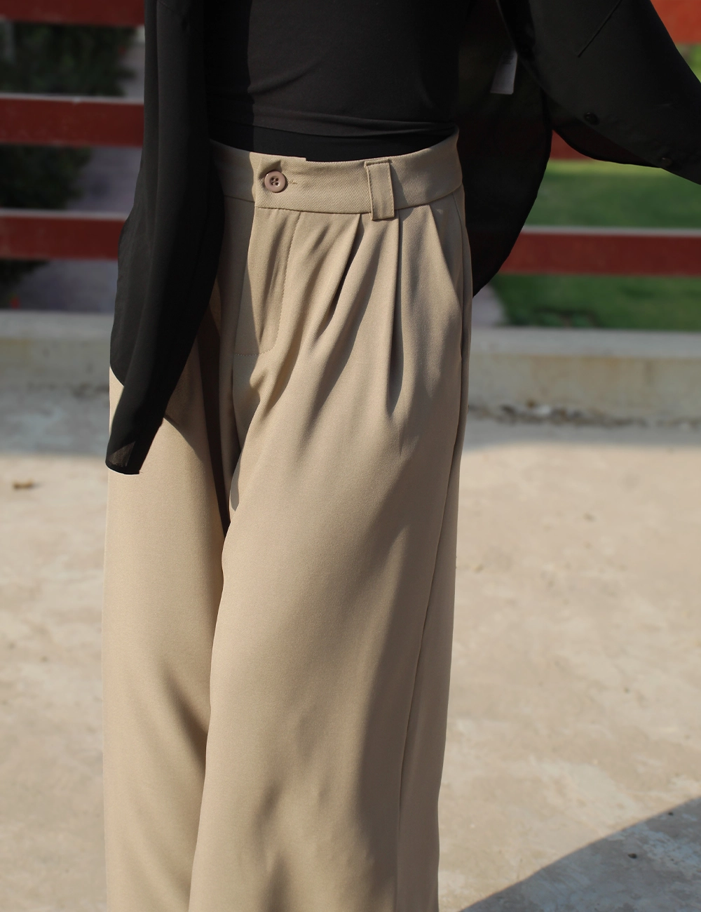 Sand Flow FORME Pant — View 4